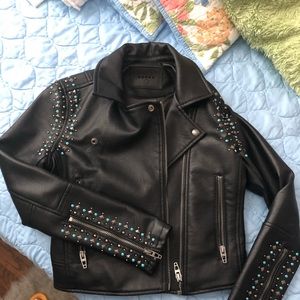 Super cute leather jacket.